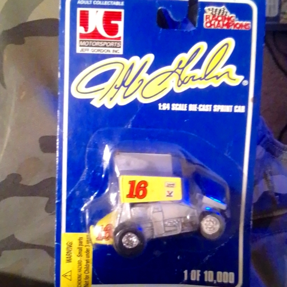 Die-cast Jeff Gordon sprint car